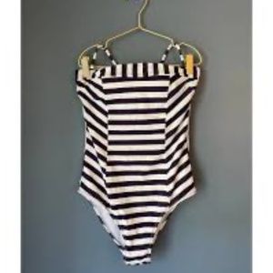 Onda De Mar Size M White and Navy Striped Bathing Suit